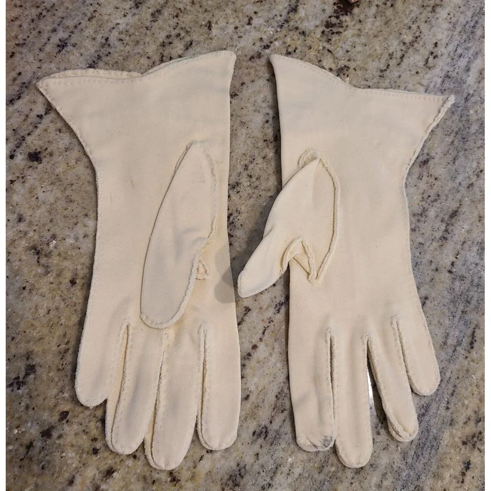 Vintage Size M Yellow Stretch Formal Cotton Gloves 9